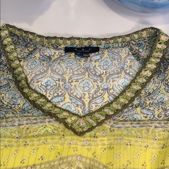 ECI Sheer Boho Blouse Crochet V Neck / Cuffs NWOT - Picture 6 of 6